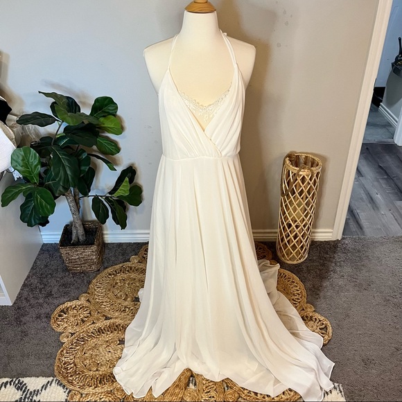 Sold Out LuLu’s Celebrate the Moment White Lace Maxi Dress Size XL - Picture 4 of 15